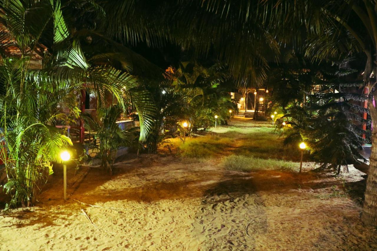Secret Garden Arambol Hotel Екстериор снимка